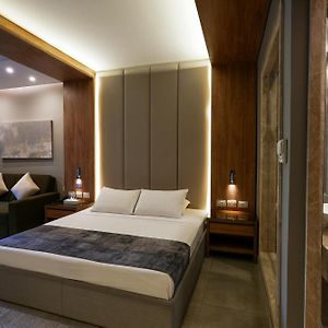 Deluxe Zimmer mit Kingsize-Bett